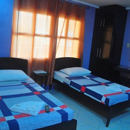 Jj Midcity Inn Tabaco Екстериор снимка